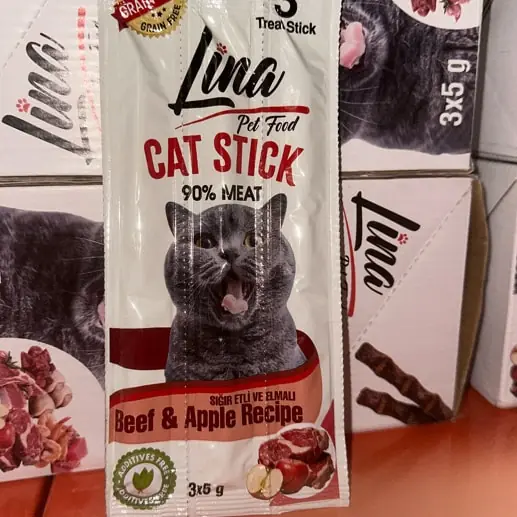 Ürün görseli: Lina Sığır Etli ve Elmalı Kedi Stick 3x5 g