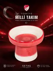 Kırmızı Beyaz Ayaklı Seramik Mama Kabı – Türkiye Taraftar Serisi